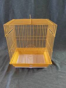 lot 4247 image: Yellow Small Metal Wire BIRD CAGE - 3 Cage Doors - Removable Tray For Easy Cleaning 13 X 9.5 X 15.5