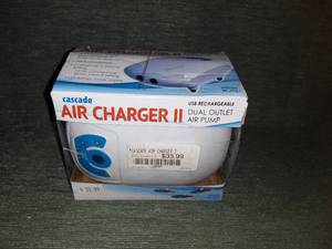 lot 4258 image: Cascade Air Charger II DUAL OUTLET AIR PUMP - USB Rechargeable -