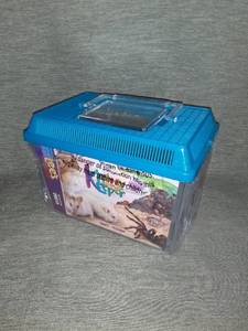 lot 4268 image: Lees Aquarium KRITTER KEEPER RECTNGLE SM - Lid Blue