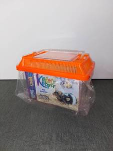 lot 4279 image: Orange Lid LEES Aquarium KRITTER KEEPER Size MINI - 7 X 4 X 4.5
