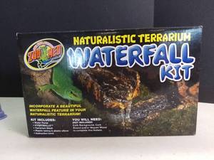 lot 5055 image: Zoo Med Naturalistic Terrarium Waterfall Kit