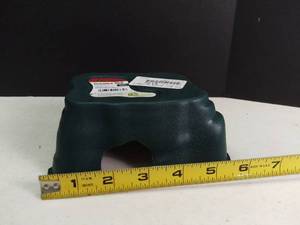 lot 5078 image: Green Zilla SmallDurable Den
