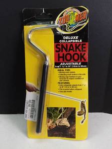 lot 5104 image: Zoo Med Deluxe Collapsible Snake Hook