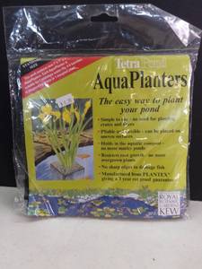 lot 5171 image: Tetra Pond Aqua Planters 2-Pack. 7 x 7 x 7 Inches