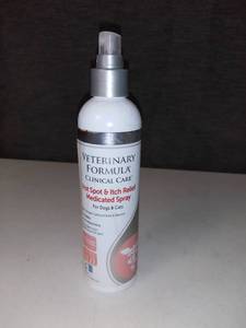 lot 5214 image: Veterinary Formula Hot Spot and Itch Relief Medicated Spray For Dogs and Cats. 8 oz
