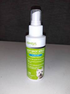 lot 5224 image: Tomlyn Veterinary Science Hot Spot Spray With Bittran II For Dogs. 4 oz