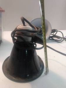 lot 5313 image: Reptile Heat Lamp Deep Dome