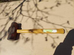 lot 3016 image: 6Lb Shop Hammer