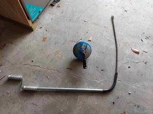 lot 3052 image: (2) Drain Cleaners