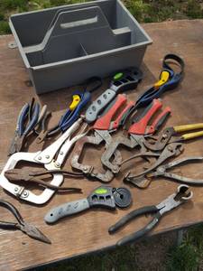 lot 3060 image: assorted tools, strap wrenches, clamping pliers and more