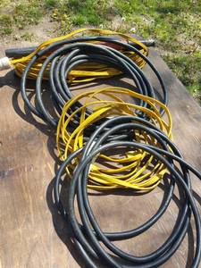 lot 3065 image: assorted power cords