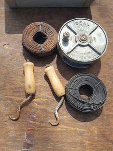 lot 3075 image: Tie wire, wire reel and 2 wire twisters
