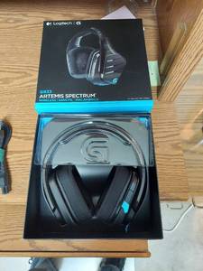 lot 3110 image: Logitech - G933 Artemis Spectrum Gaming Headset - Black
