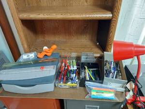 lot 3116 image: Assorted Office Supplies - Pens, Paper Cutter and Lamp