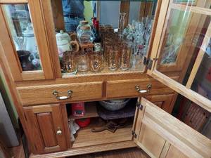 lot 3154 image: All Remaining in Bottom of China Cabinet - Glasses
