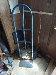 lot 3156 image: 2 Wheel Dolly