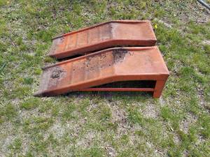 lot 3172 image: Set Car Ramps