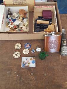lot 3183 image: assorted knick knacks