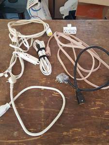 lot 3200 image: extension cords