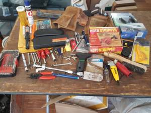 lot 3201 image: catch all tool lot