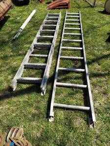 lot 3217 image: Aluminum Ladder Sections - The One with 2 Sections is Missing Latches to Extend It