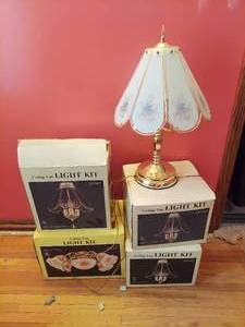 lot 3258 image: Assorted Lighting