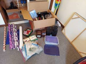 lot 3299 image: Space Saving Bags and Office Supplies
