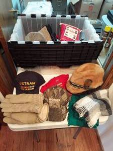 lot 3306 image: Tub with Hats, Gloves and Scarves