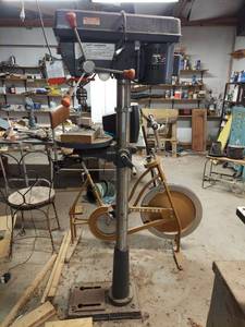 lot 6031 image: Floor drill press