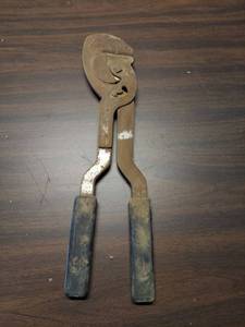 lot 6059 image: cutters