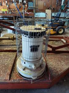 lot 6264 image: Kerosene Heater