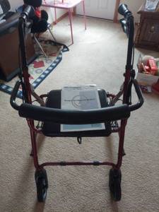lot 6126 image: Rollator walkerseat