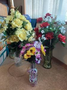 lot 6154 image: artificial flowers in vases