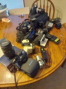 lot 6163 image: cameras and lens