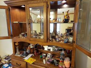 lot 6179 image: Contents of China Cabinet - Cups and Saucers, Figurines and Candles