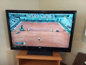 lot 6180 image: Vizio TV