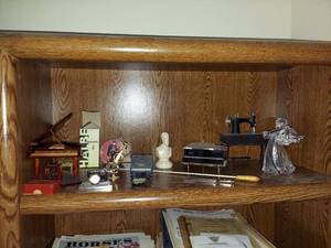 lot 6195 image: Miniature Pianos and Figurines on Shelf