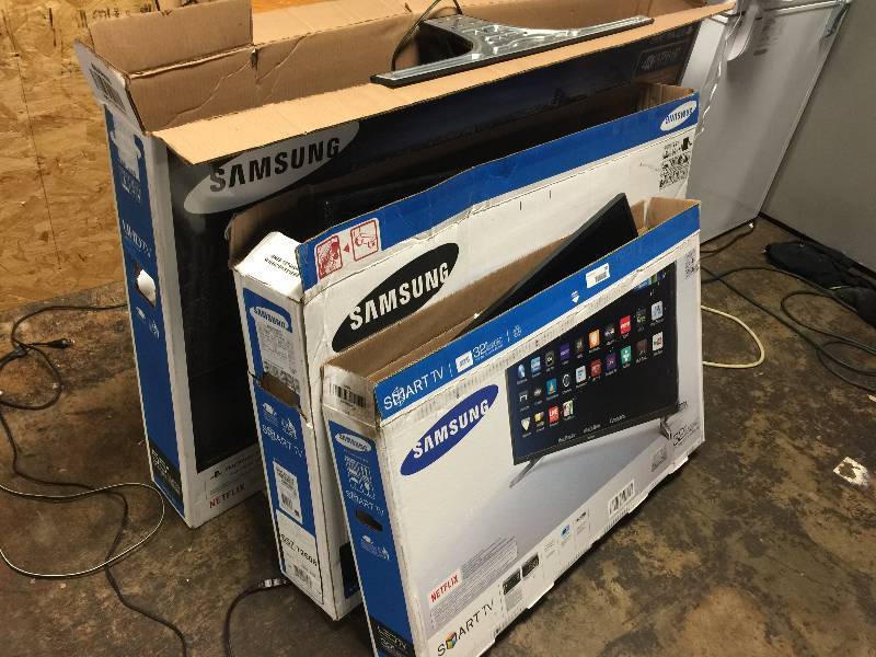 lot 298 image: 3 Samsung  LED TVs-  un-tested- PLEASE INSPECT