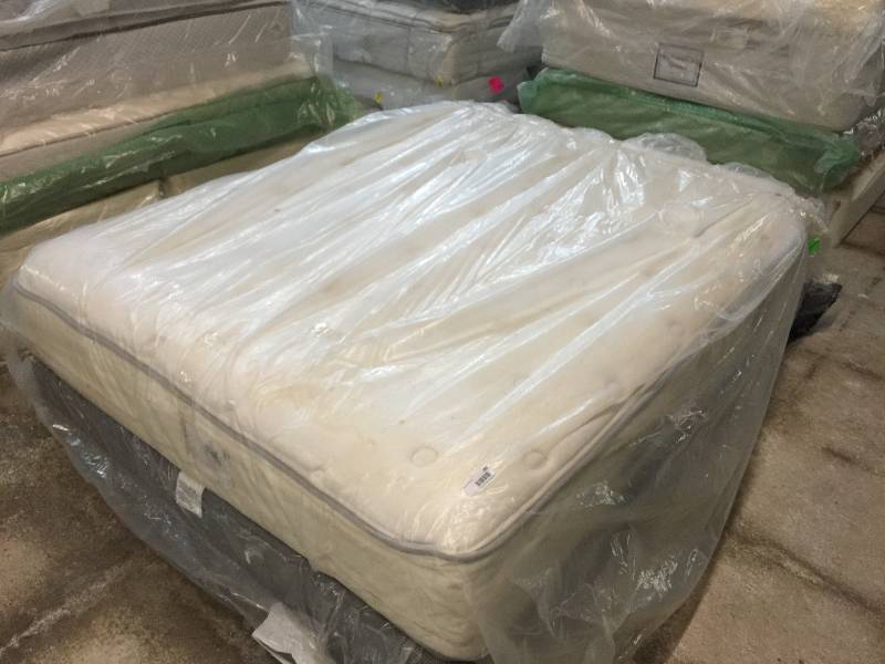 lot 283 image: Barryton Plush KING Mattress Sealy Posturepedic Mattress