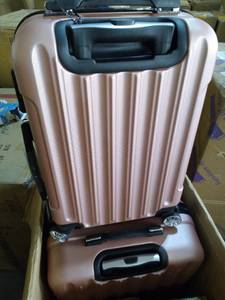 lot 4235 image: Multifunctional Large Capacity Traveling Set color (Pink)