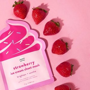 lot 87733 image: Lot of 5 Peach Slices-Strawberry Ice Cream Sheet Mask-Brighten&Soothe-0.84 fl.oz.