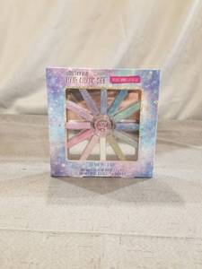 lot 87743 image: Glittering Hair Chalk Set 12 Colors. For Hair, Face & Body. Sealed