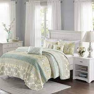 lot 14974 image: Loraine 6 Piece Cotton Sateen Printed Coverlet Bedding Set king