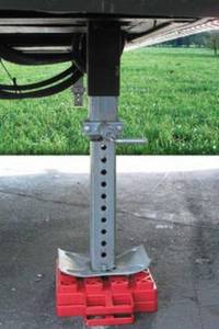 lot 1625 image: RV Leveling Kit