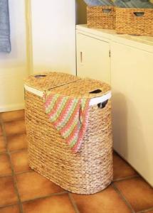lot 1644 image: Large Oval Hamper w Dual Lid