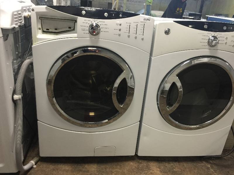 lot 7037 image: GE  WCVH6400JWW Washer