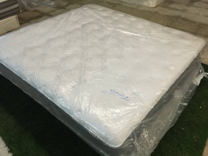 lot 7086 image: Sealy Posturepedic Dunsley, Cushion Firm, King