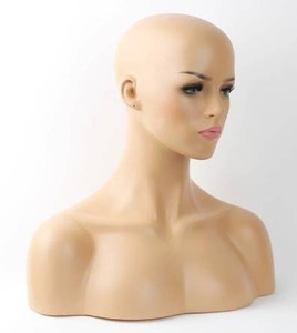 lot 2927 image: Fiberglass Girl Mannequin Head Bust Sale For Wigs Jewelry And Hat Display locationG10A