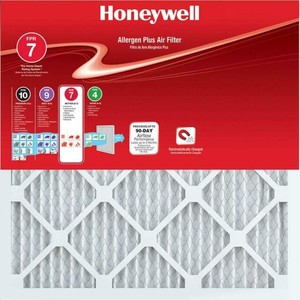 lot 2938 image: Honeywell 20x20x1 In. Allergen Plus Pleated FPR 7 Air Filter