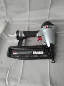 lot 34658 image: PORTER CABLE (FN250C) 16 GA FINISH NAILER